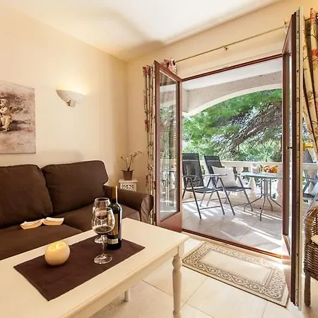 Luxuswohnung Sylt Mit Pool, Kamin, Wlan, Whirlwanne Un Klimaanlage