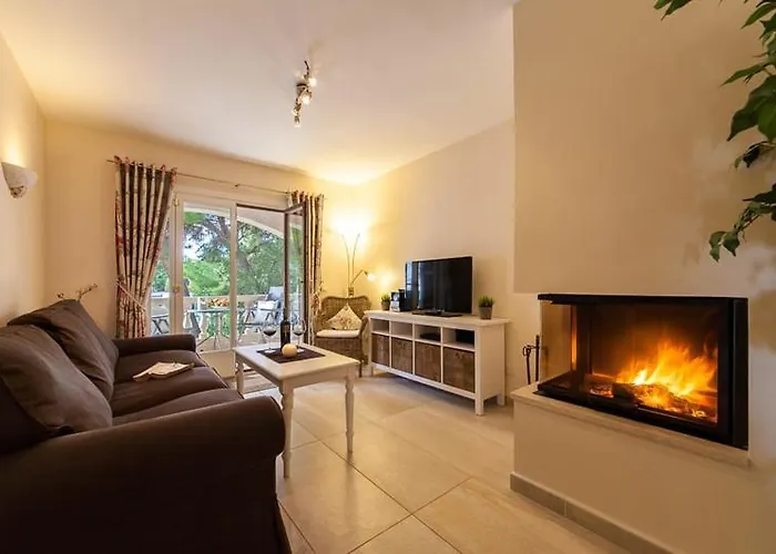 Luxuswohnung Sylt Mit Pool, Kamin, Wlan, Whirlwanne Un Klimaanlage